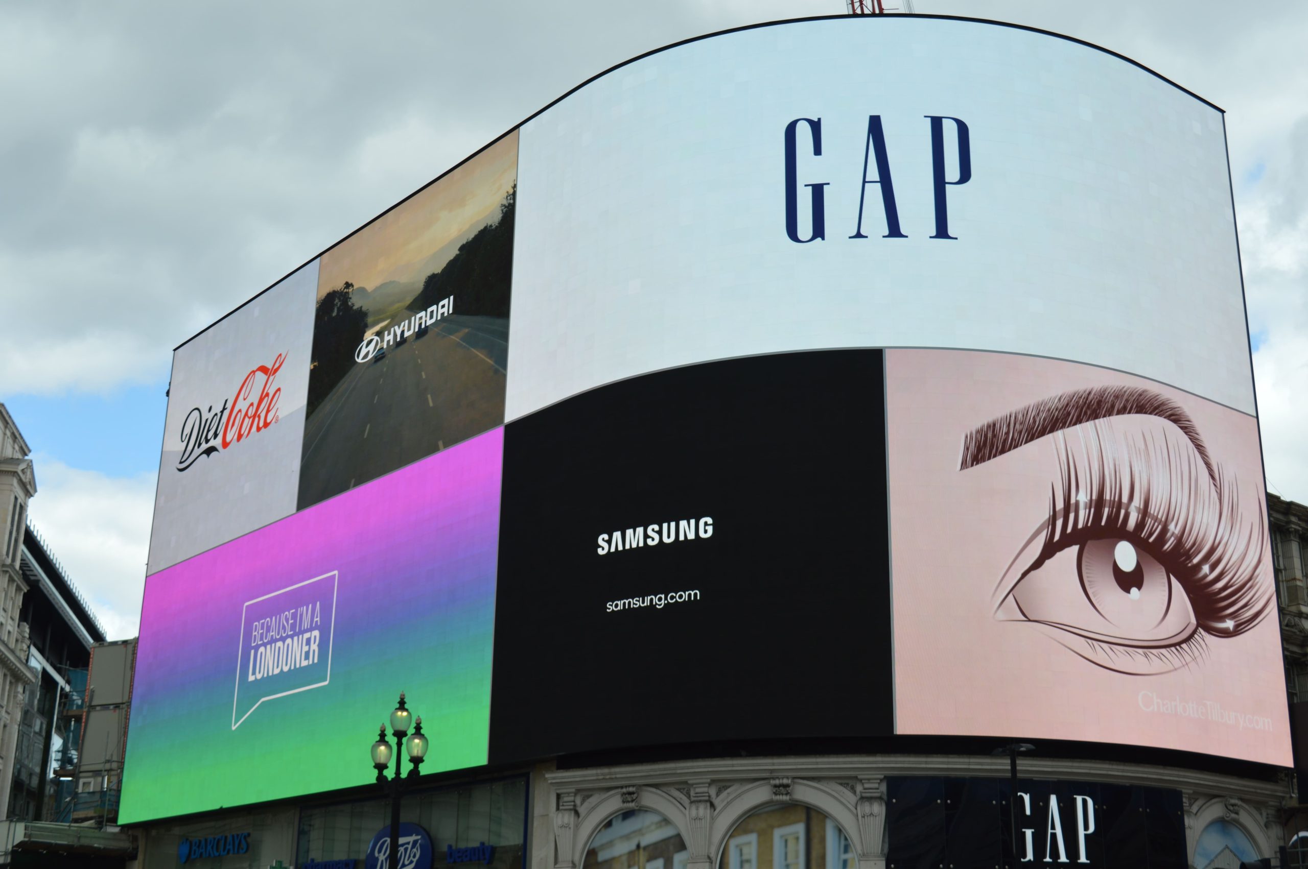 How IoT is making a change in the Digital Signage industry